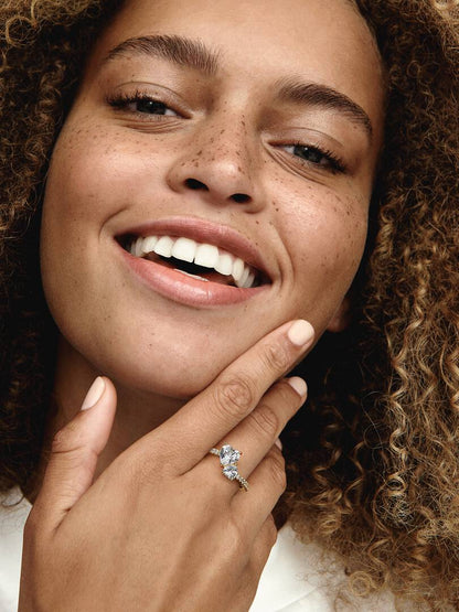 Anillo Doble Corazón Brillante