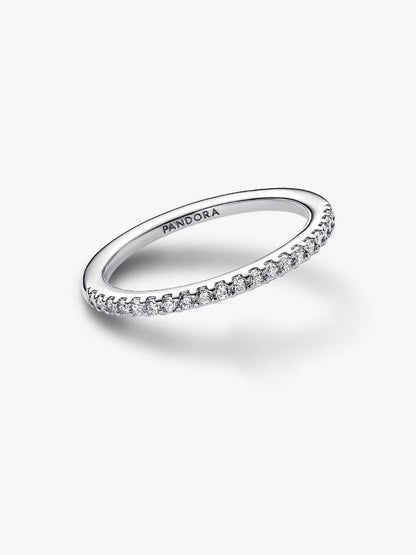 anillo plateado