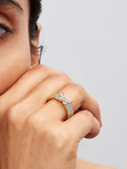 anillo mariposa brillante